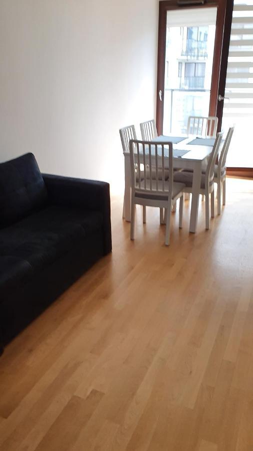 Apartamento Apartament Na 6 Pietrze Varsovia Exterior foto